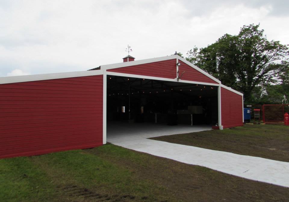 EventDeck+walkway+for+Big+Red+Barn